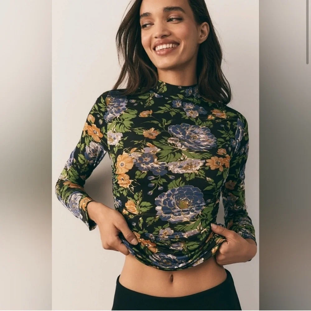 Farm Rio Capri Floral Print Turtleneck Top/ Size XS/S - Picture 1 of 13